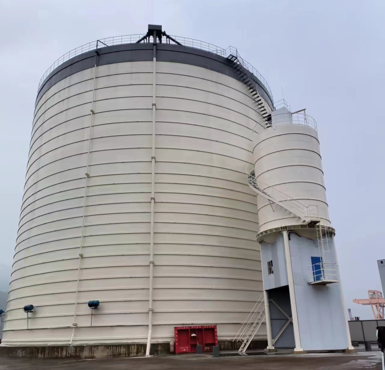 仁和10万吨水泥钢板库